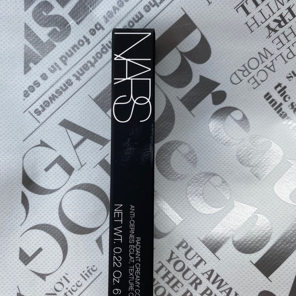 3 Pc New Makeup Bundle - Picture 9 of 12